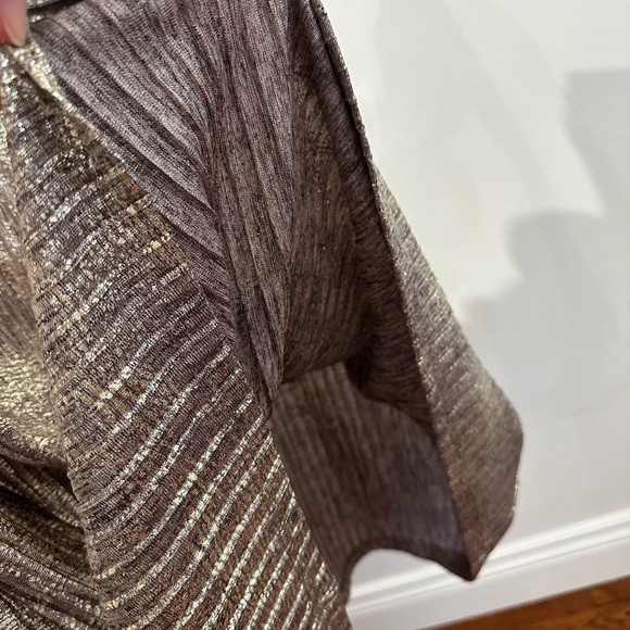 Metallic Accordion Skirt - Size 10 - Picture 5 of 11